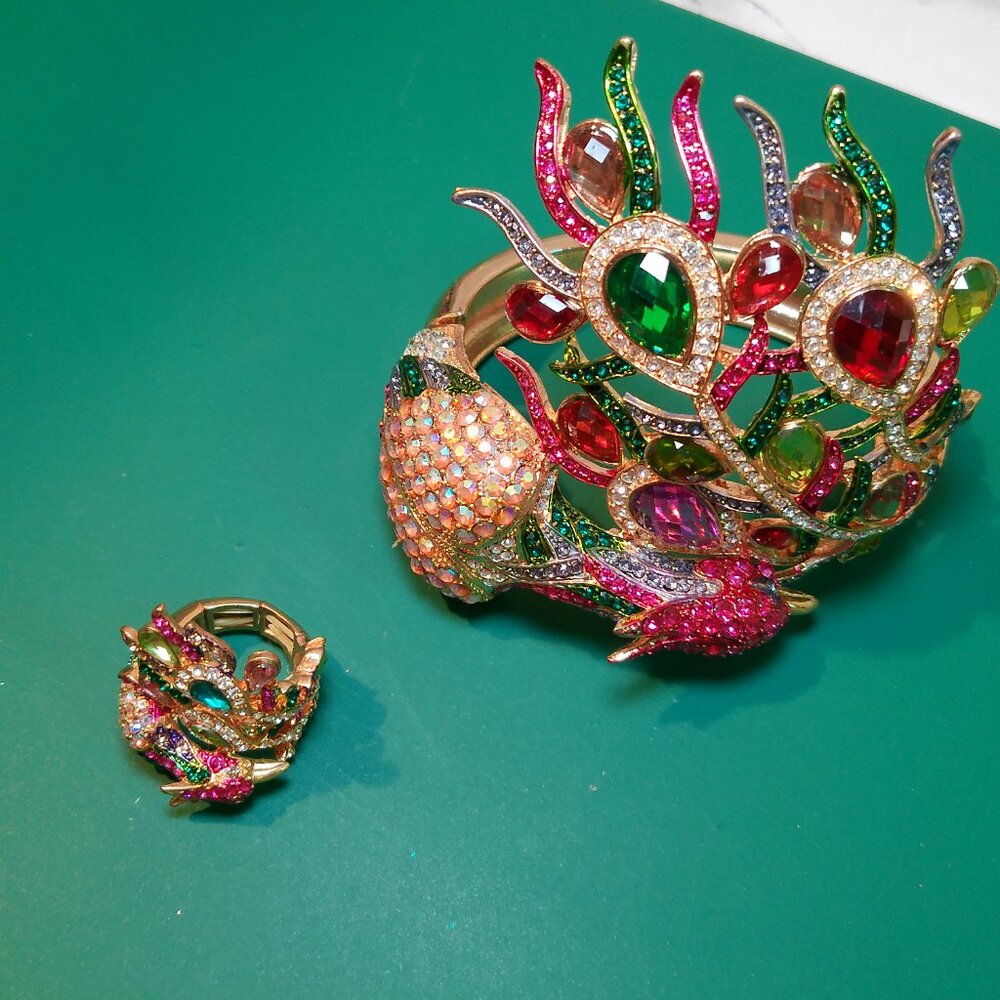 Amazing Peacock Clasp Statement Bracelet & Ring (409)